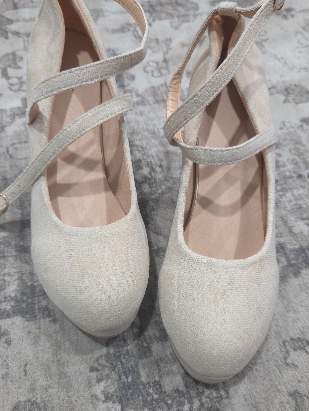 Women’s Cream Strappy Ballet Flats